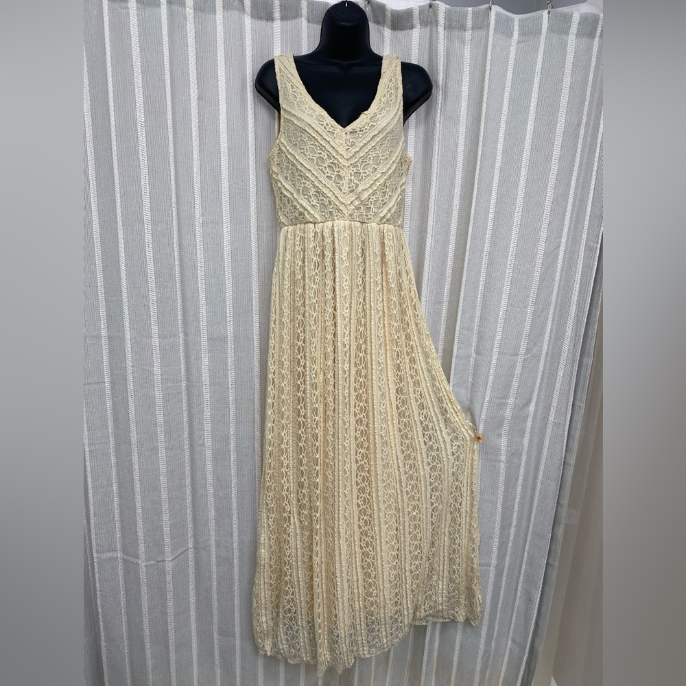 Elegant Cream Lace Maxi Sleeveless Dress size S‎